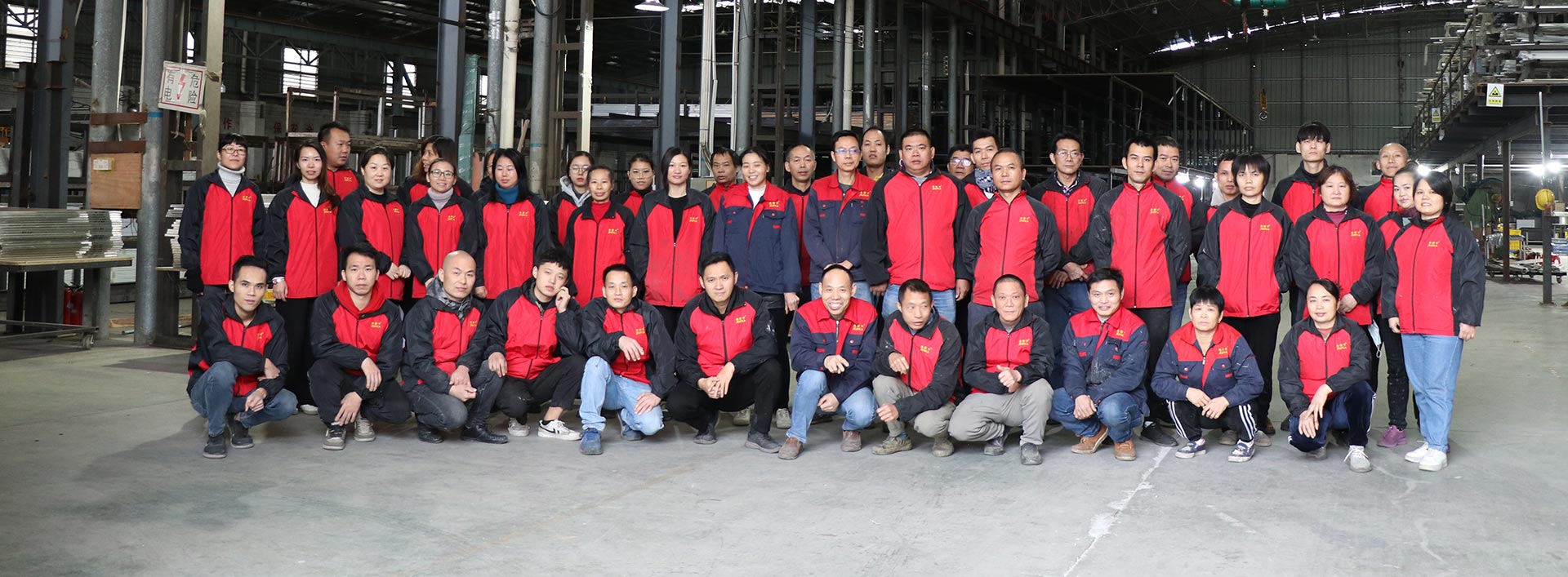 針刺棉,吸油棉,邊條無(wú)紡布,吸水棉生產(chǎn)車(chē)間