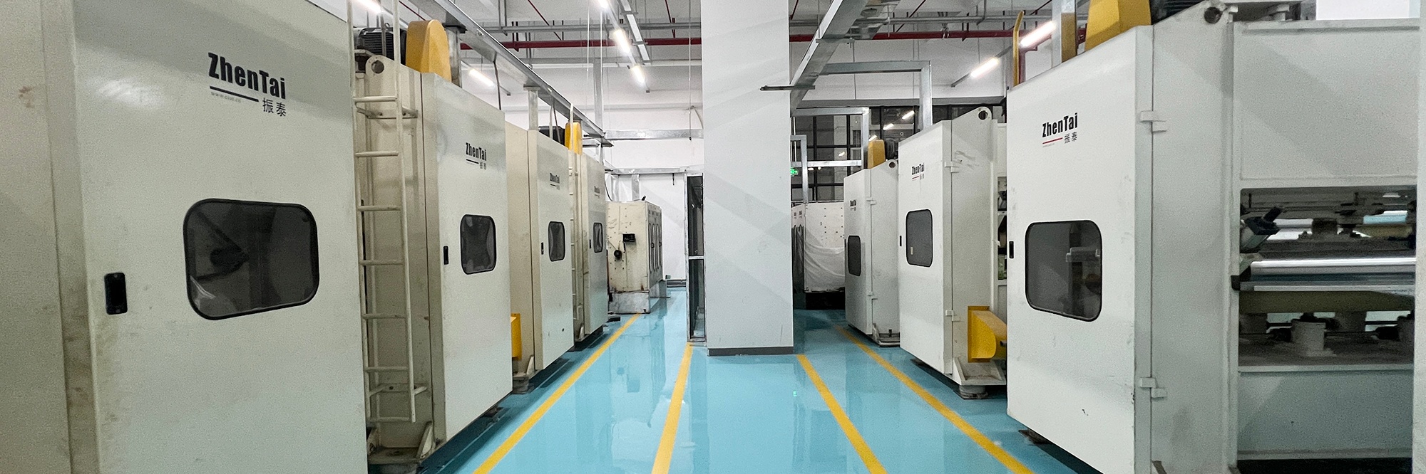 針刺棉,吸油棉,邊條無(wú)紡布,吸水棉生產(chǎn)車(chē)間