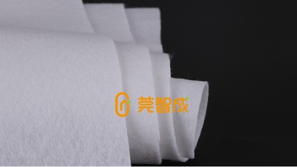 東華大學制備出二維納米網(wǎng)絡結構纖維空氣過濾材料