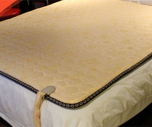 電熱毯：使用環保水性膠水，安全無毒，導電效果好