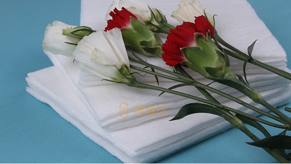 鮮花運輸保水棉大約能保水多久