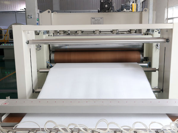 聚酯纖維無(wú)膠棉廠家