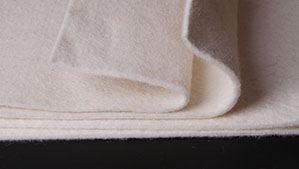 羊毛氈密度結實 · 經久耐用